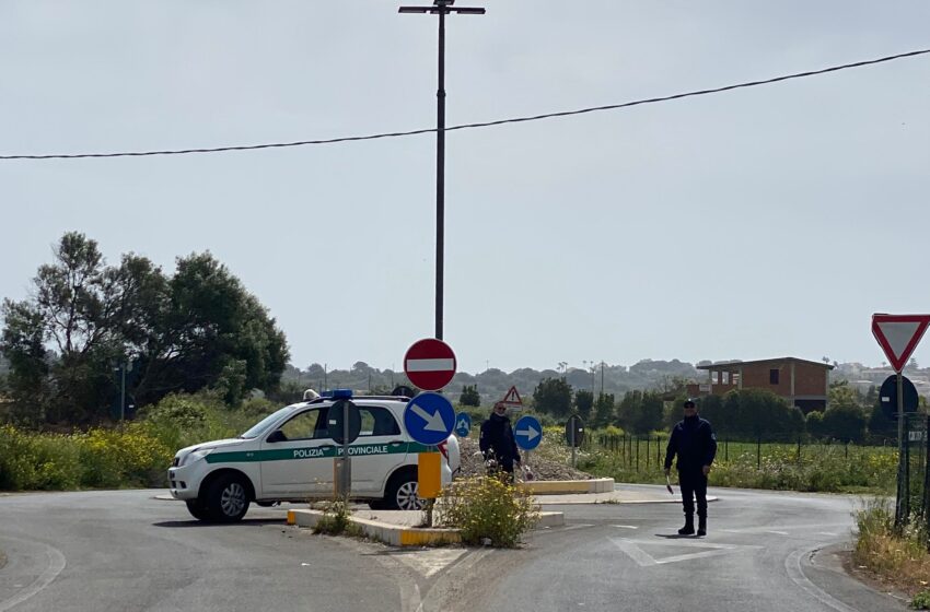 Siracusa. Cavo Telecom pericolante, la Polizia Provinciale chiude un tratto della Sp 58