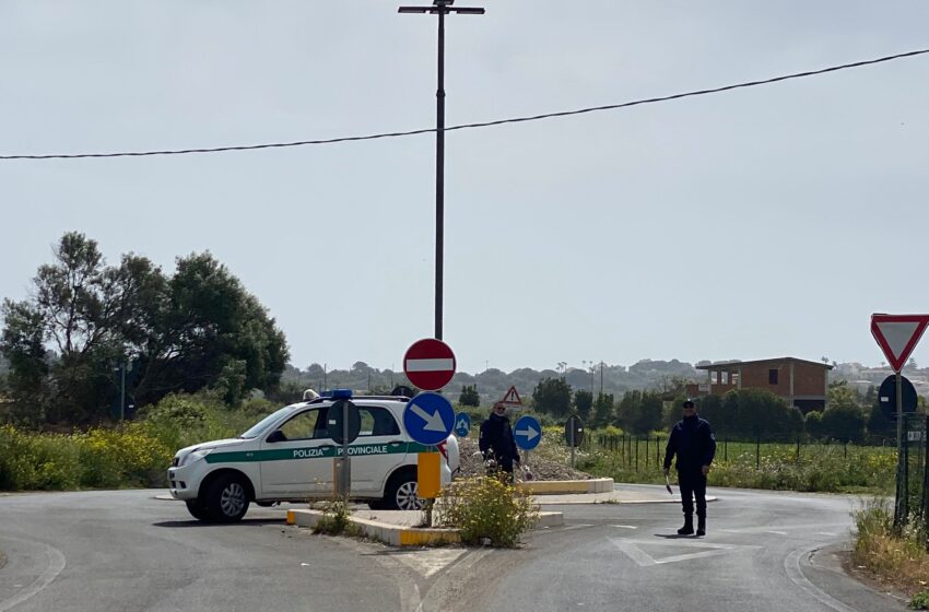  Siracusa. Cavo Telecom pericolante, la Polizia Provinciale chiude un tratto della Sp 58