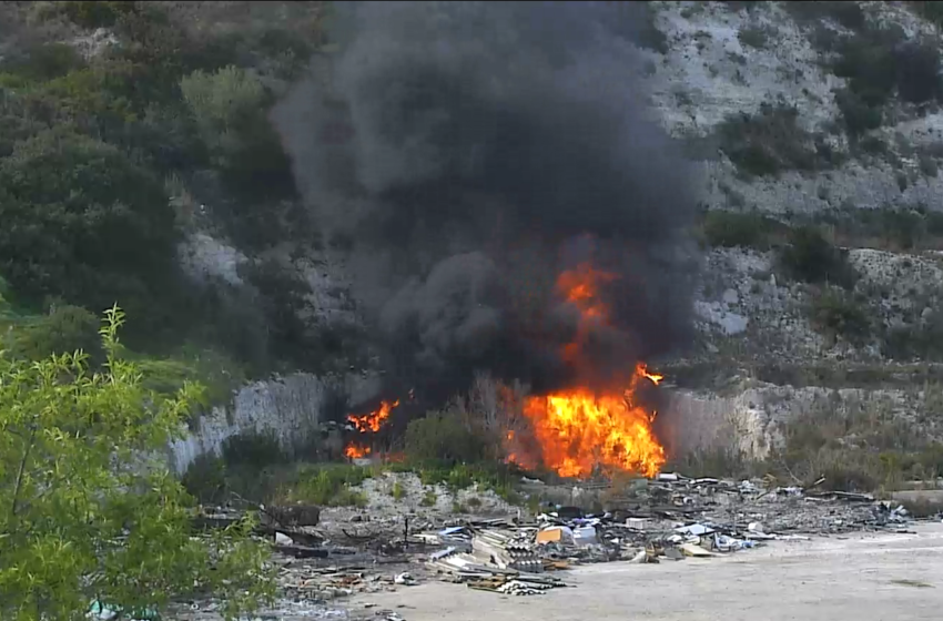  Rifiuti abbandonati e incendi: l’allarme di Legambiente, “territorio far west”