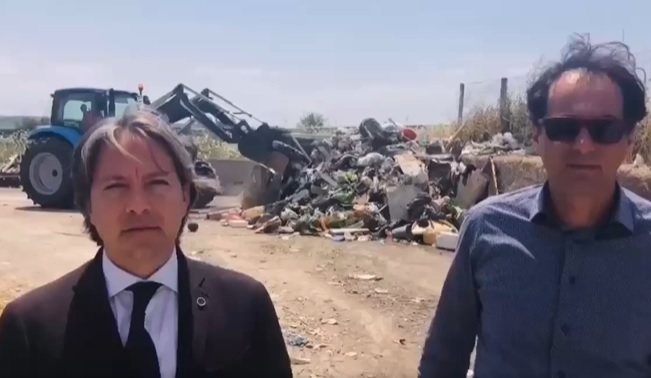  Il caso di contrada Stafenna, una strada trasformata in discarica tra Noto e Rosolini