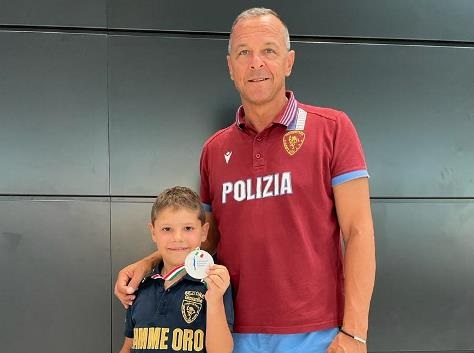  Pugilato, Fiamme Oro: medaglia d’argento per il piccolo Leonardo in Coppa Italia Giovanile