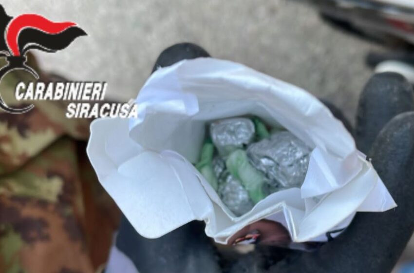  Corriere della droga bloccato sul bus: trasportava eroina da Palermo