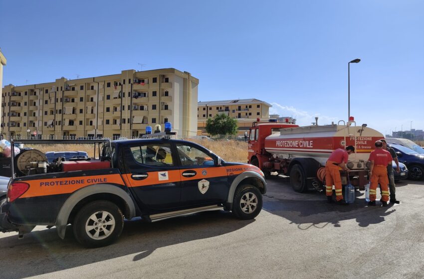  Ventisette famiglie di via don Sturzo senz’acqua, arriva l’autobotte della Protezione Civile