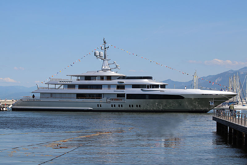  Arrivano oggi Dolce&Gabbana, attesa alla Marina per lo yacht superlusso Regina d’Italia