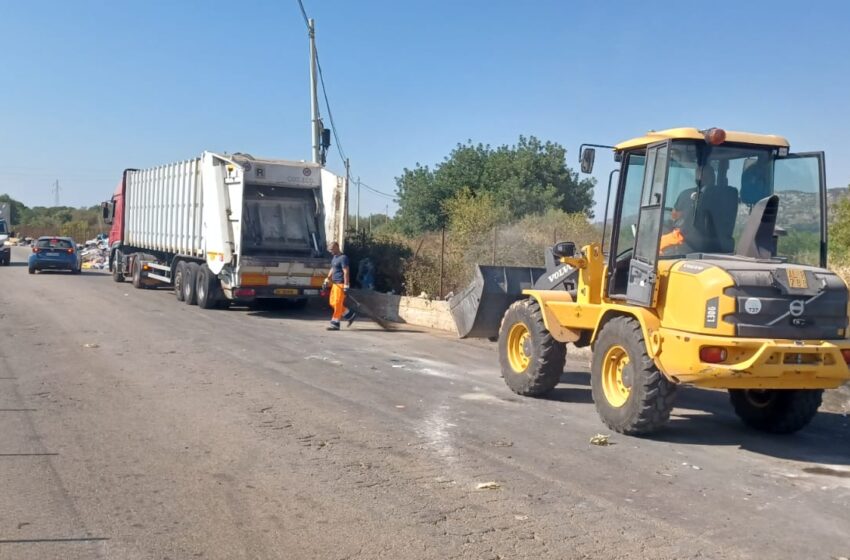  A Spinagallo 28 tonnellate di spazzatura in strada: bonifica straordinaria. Ora vigilanza