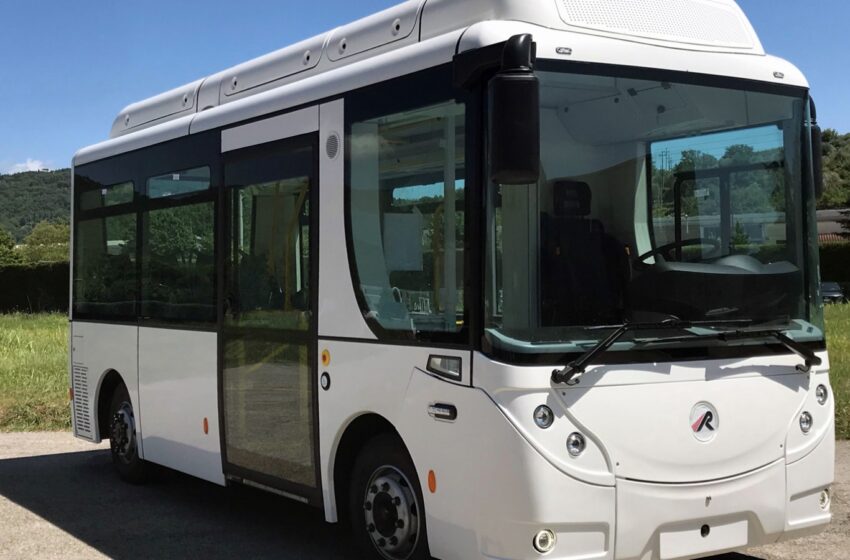  Minibus elettrici, verso il via libera della giunta: gratis per studenti e per chi lavora in Ortigia