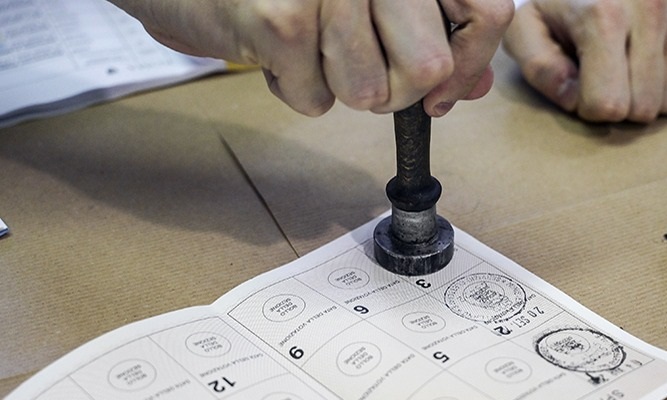  Faq Elezioni: posso votare con documento scaduto? Quando rinnovo la tessera elettorale?