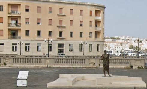  Monumento di Archimede, scaduta convenzione. Chi lo protegge da tempo e vandali?