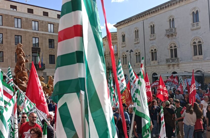  Parole e immagini dal corteo di Siracusa: un racconto per video e interviste