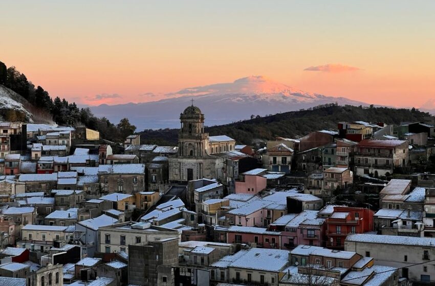 Giù la temperatura in provincia di Siracusa: neve nella zona montana, ghiaccio in città