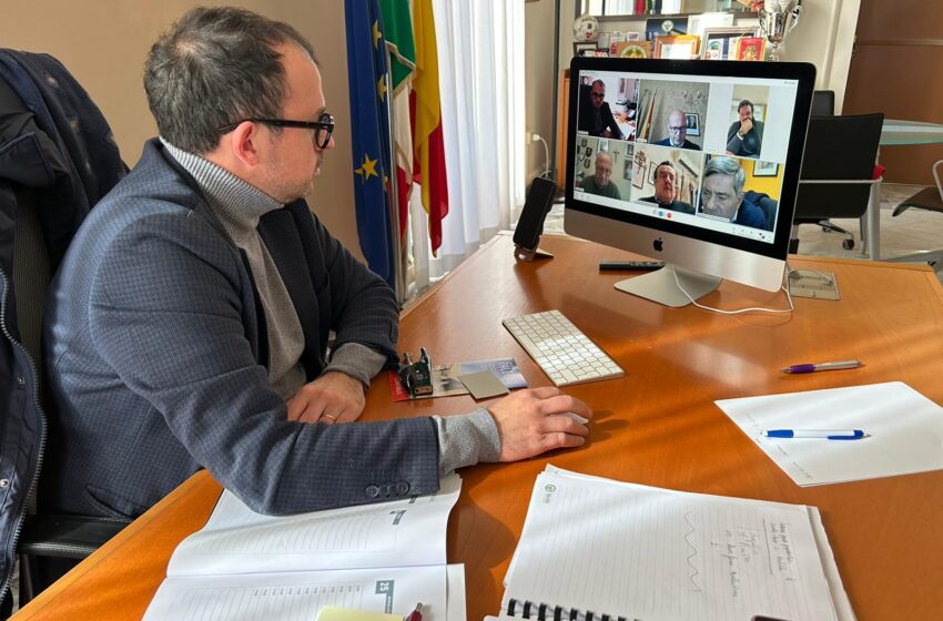 Ast resta o va via? Bozza d'intesa con i sindaci per non bloccare il trasporto locale