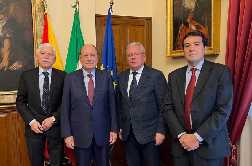 I sindaci siciliani chiedono l'aumento, il presidente Amenta (Anci) incontra Schifani