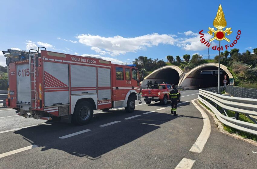  Autostrada chiusa, ecco il motivo: formazione per Vigili del Fuoco in galleria