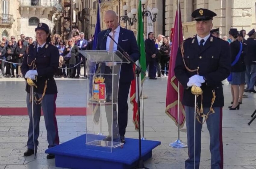  Festa della Polizia in piazza Duomo. Il Questore: "Droga, vizio troppo diffuso ad ogni età"