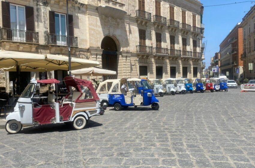  Motocarrozzette per turisti in Ortigia, un regolamento per provare a vincere abusivismo
