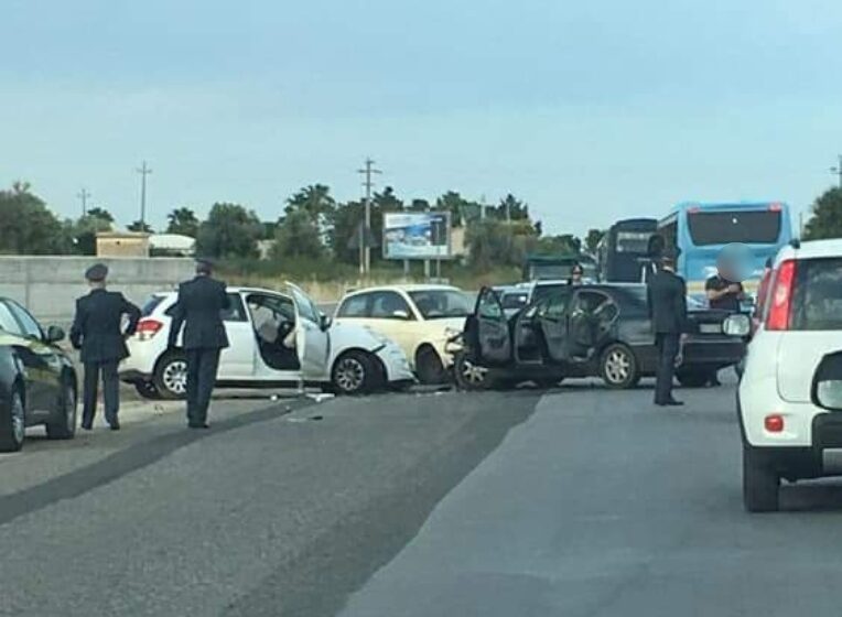  Incidente ad Avola finisce in rissa: i parenti si fronteggiano al pronto soccorso