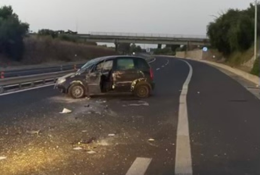  Catania-Siracusa, cinque feriti nella carambola di un’auto: anche un bimbo di 6 anni