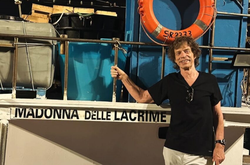  Mick Jagger posta le sue foto a Siracusa ma la presenza del rocker è un giallo