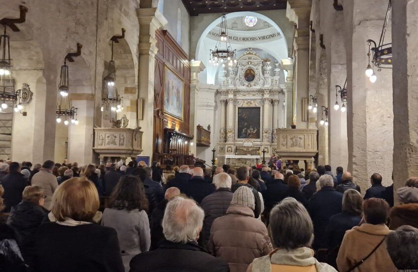  Funerali di Angelo Giudice, Cattedrale gremita per l’ultimo saluto all’ex primario
