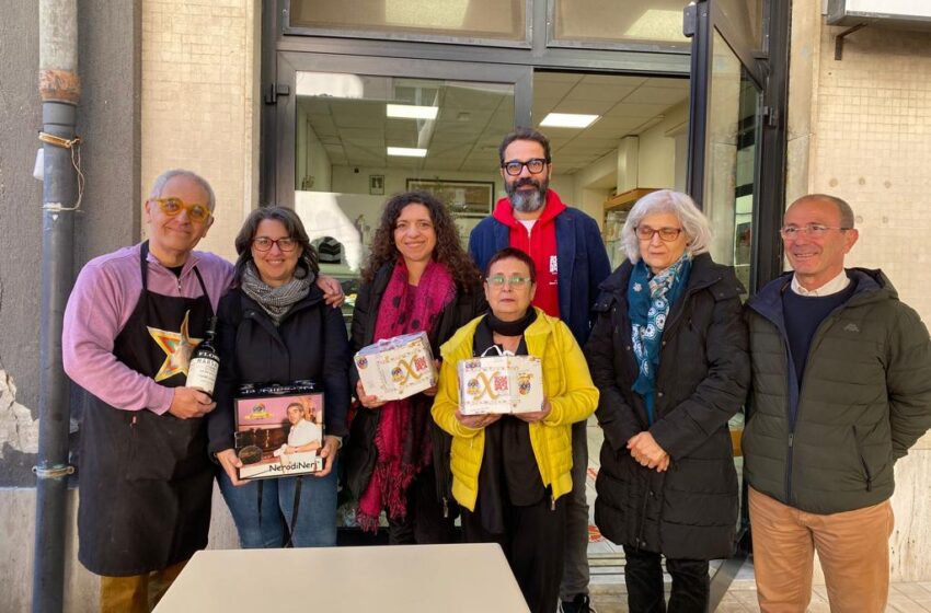  Asta della solidarietà di AISM, consegnati i tre panettoni artigianali