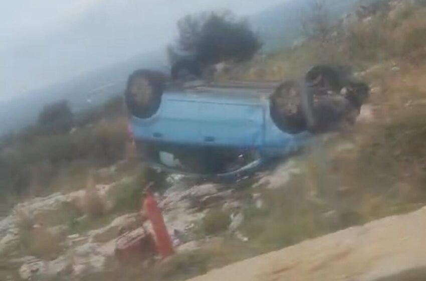  Auto sbanda e si ribalta in viale Epipoli, illeso il 70enne alla guida