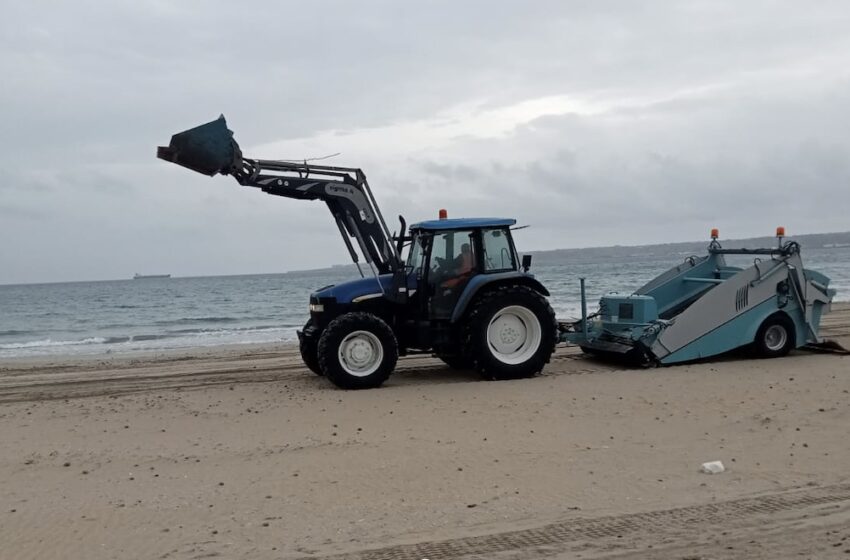  Al via i lavori per la pulizia della spiaggia di Marina di Priolo