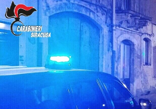 Vìola gli arresti domiciliari, arrestato 39enne di Floridia