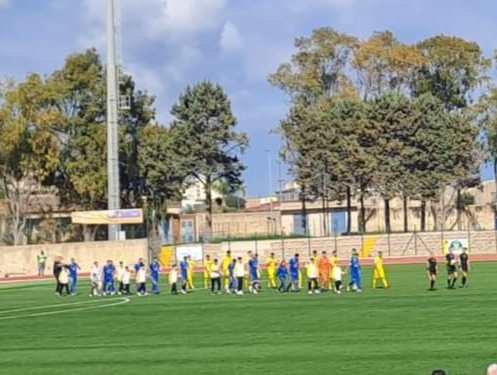  In campo neutro e senza pubblico, il Siracusa batte la Gioiese 2-0