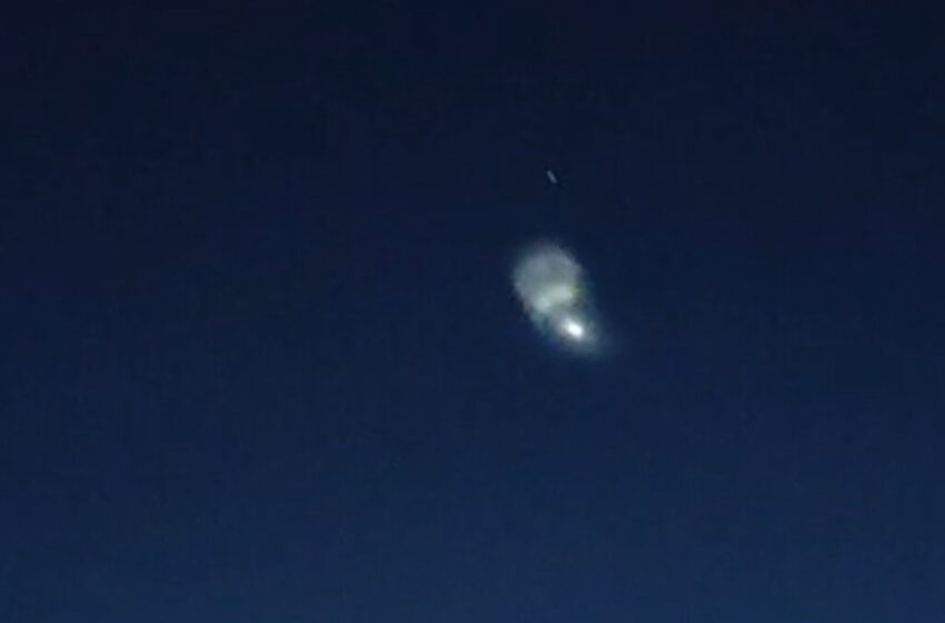 Oggetto luminoso nel cielo di Siracusa: potrebbe trattarsi di Falcon9, un razzo di SpaceX