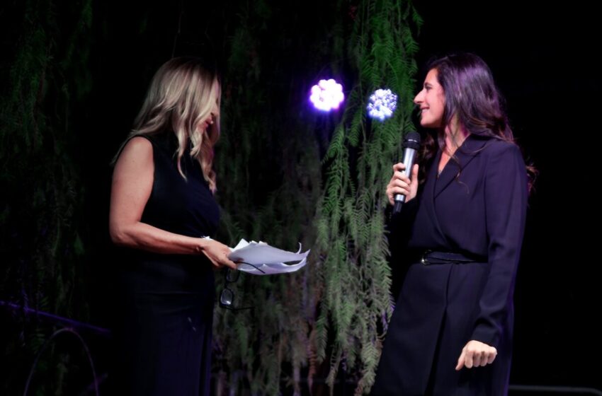 Alessandra Salamida, la “Fedra” al Teatro Greco, riceve il premio “Giovanni Verga”