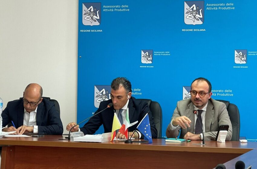  I piani di Eni e la transizione, incontro a Palermo. Carta: “Garantiti i livelli occupazionali”