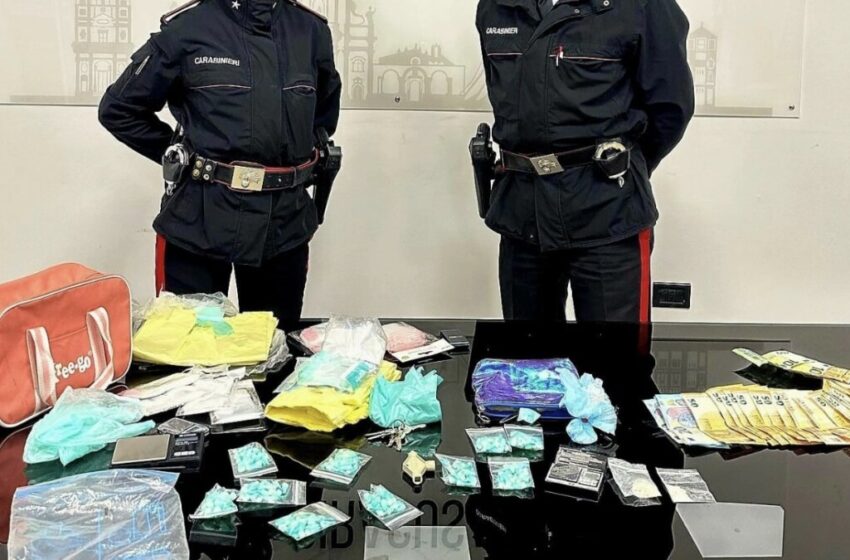 Smantellata una piazza di spaccio in via Carratore, sequestrate 247 dosi di crack