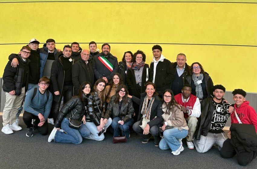 Una delegazione di giovani migranti e studenti di Canicattini al Parlamento Europeo di Bruxelles