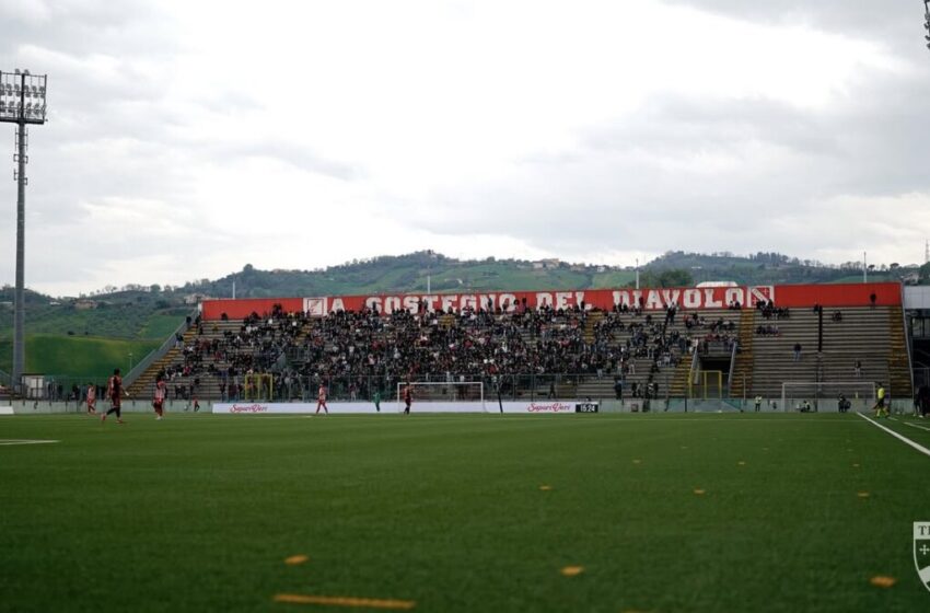  Livorno-Siracusa, la finale di Poule Scudetto l’8 giugno allo stadio “Gaetano Bonolis” di Teramo