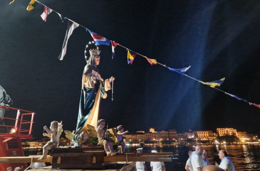  Festa dell’Assunta: domani la suggestiva processione in mare