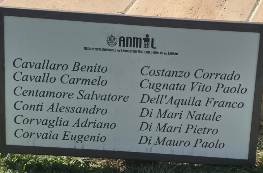  Siracusa ricorda le vittime del lavoro. Il dolore di Zaira: “Sicurezza anche sulle strade”