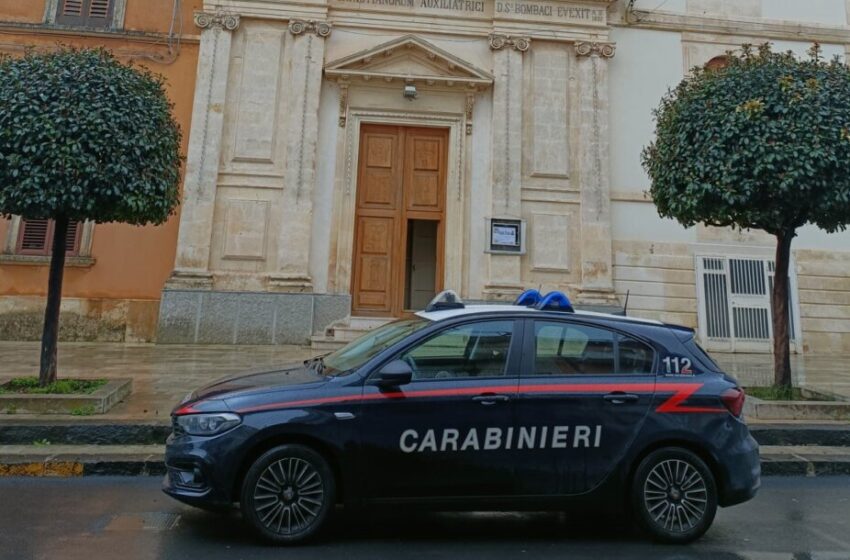  Canicattini.Droga e furto di energia, denunciata 27enne: negozio allacciato abusivamente alla rete pubblica