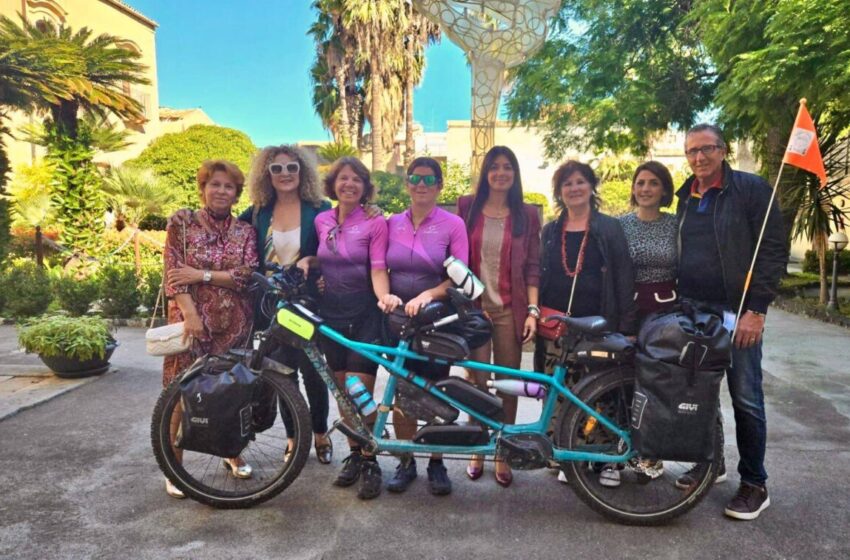  Le “ragazze in tandem” ad Avola con il loro messaggio di inclusione e solidarietà