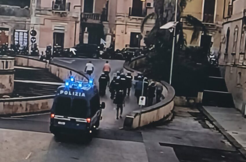  Disordini all’esterno dello stadio, tre arresti “differiti” e una denuncia