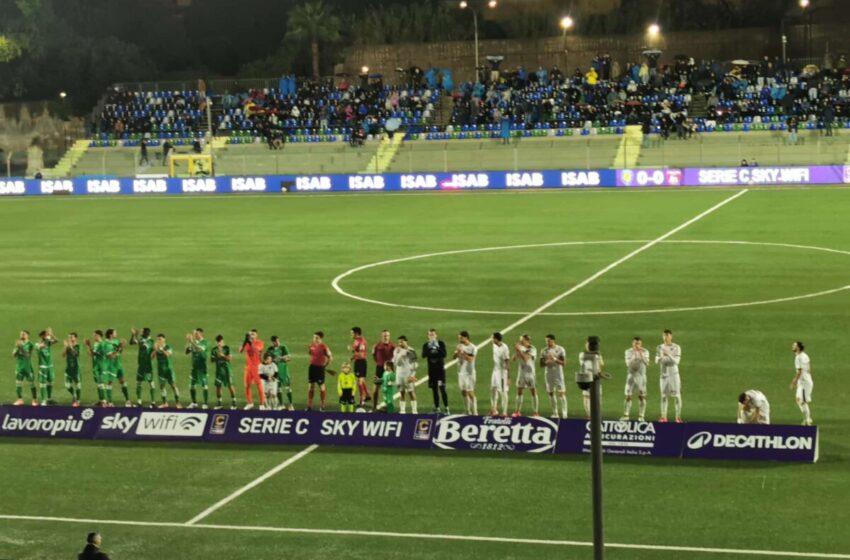  Il Siracusa si mangia il Trapani, che lezione nel derby: 3-0