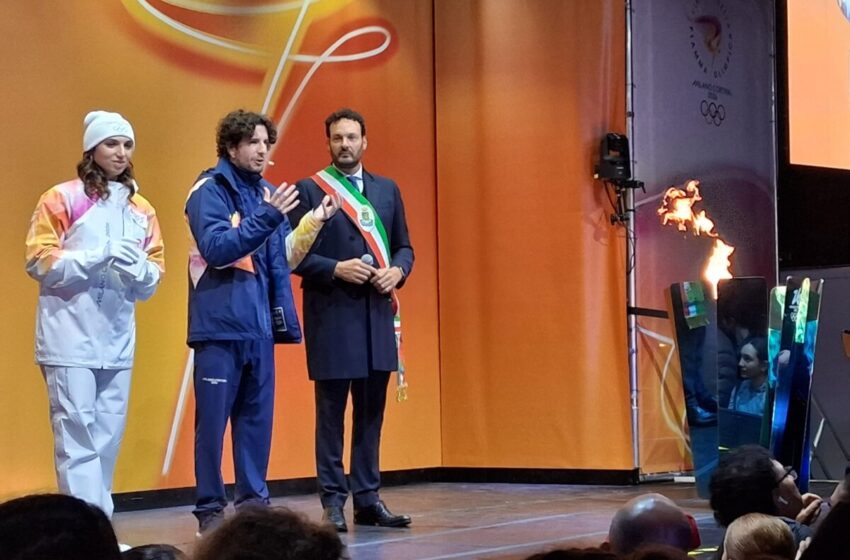  Siracusa ha accolto la Fiamma Olimpica, tedofori in strada e festa in riva Nazario Sauro