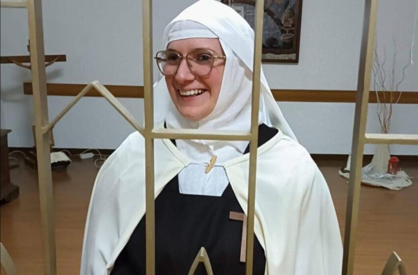  Francesca sceglie la clausura, Solarino accoglie Suor Francesca del Volto di Gesù