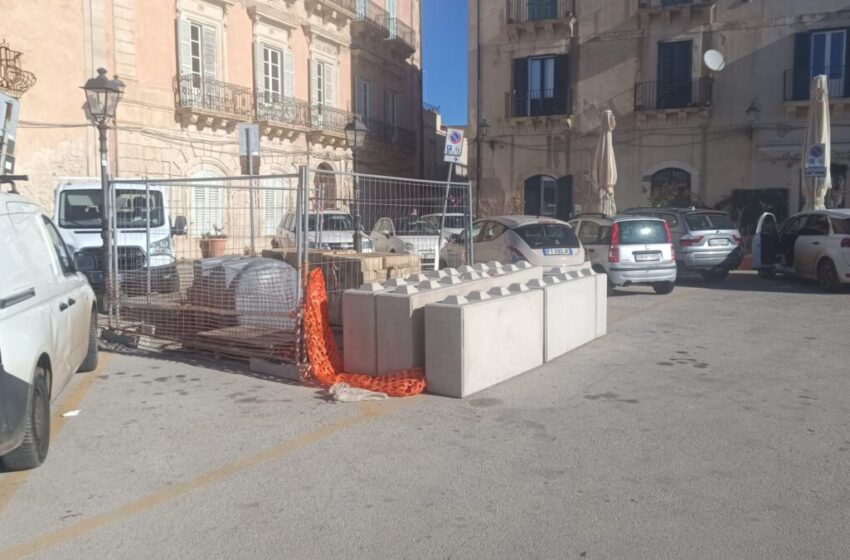  Largo della Gancia: “Materiale abbandonato e lavori dimenticati”