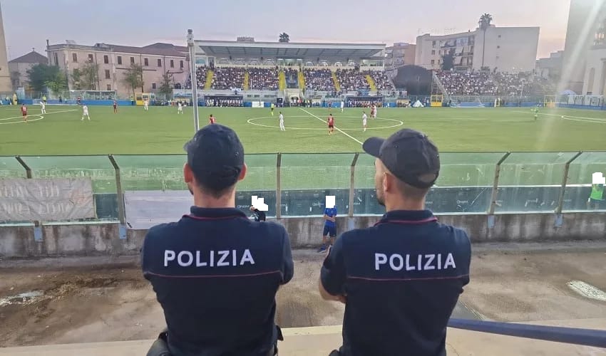  Allo Stadio De Simone con un coltello. Denunciato 51enne