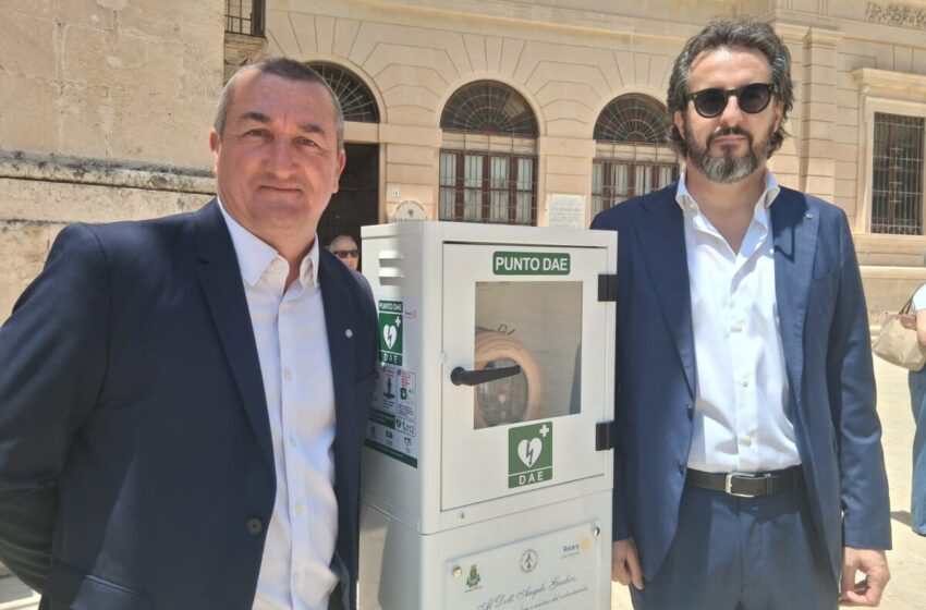  Nuova postazione salva-vita in piazza Duomo, nel ricordo di Angelo Giudice