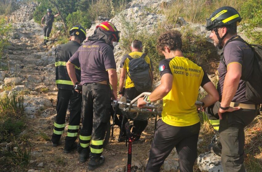  Laghetti di Cavagrande, soccorsa turista francese infortunata