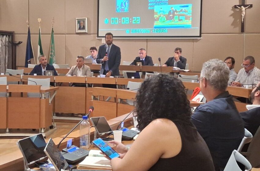  Conti, opere pubbliche e sfide ancora aperte: in Consiglio la relazione annuale del sindaco