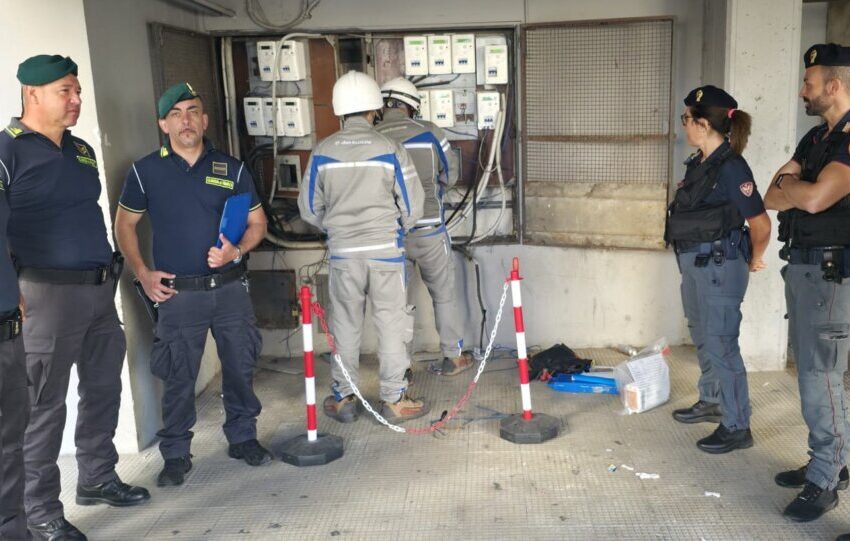  Quartiere Librino (CT), denunce per 35 allacci abusivi alla rete elettrica pubblica