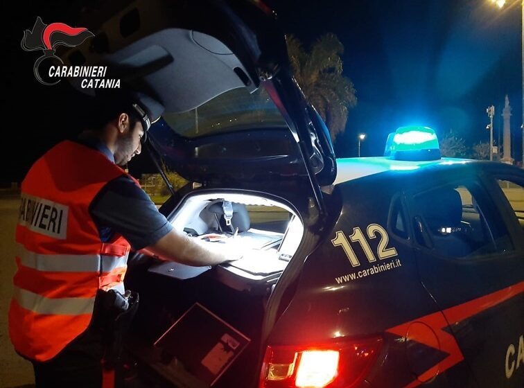  Acireale (CT), controlli e sanzioni per garantire la sicurezza stradale