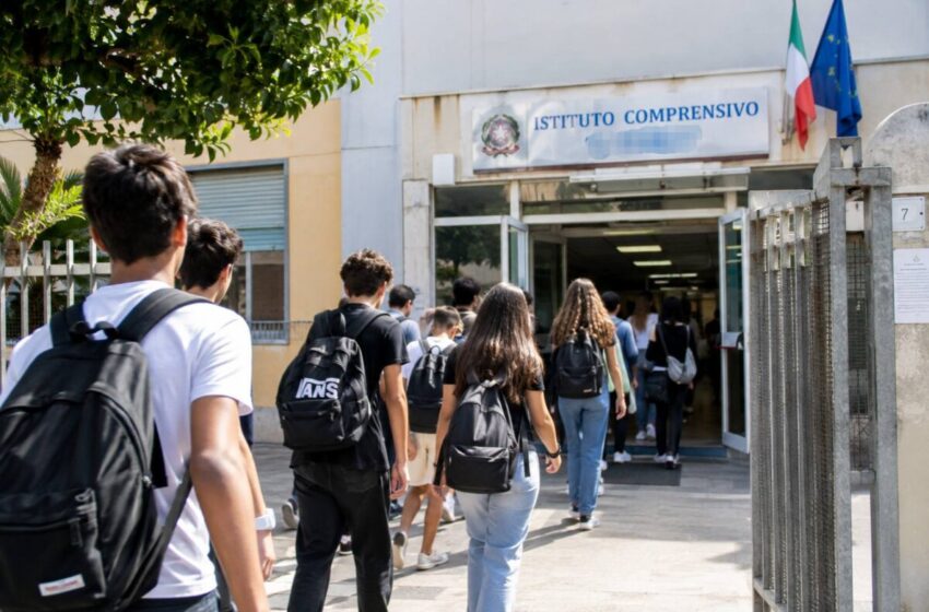  In Sicilia al via l’anno scolastico, in classe 640mila studenti. La Regione: “Potenziare infrastrutture”